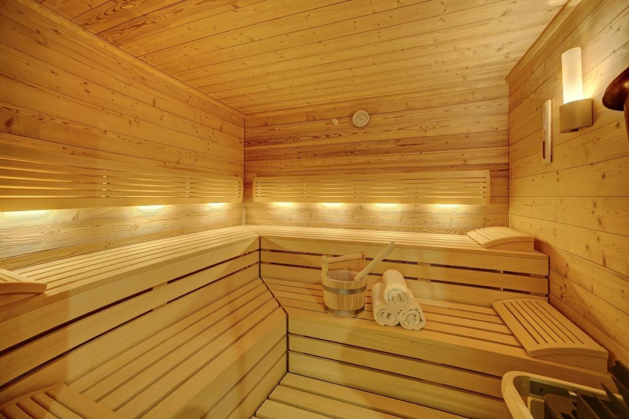 Wellnesshotel Deine Auszeit, Adults Only Achslach Exterior photo